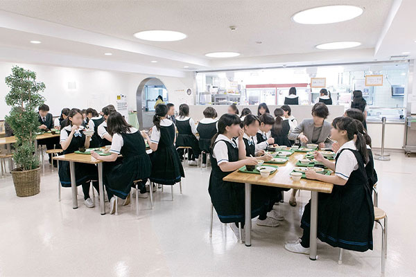 瀧野川女子学園中学高等学校 東京都北区 私立中学校 E Navita イーナビタ 駅周辺 街のスポット情報検索サイト