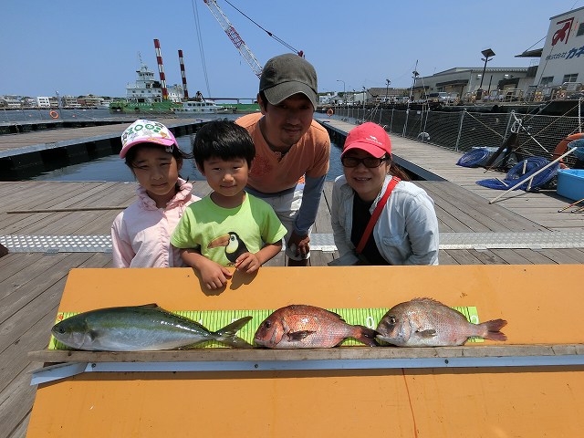 城ケ島海上イケス釣堀 J&#039;s Fishing