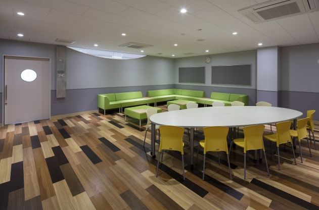 クラーク記念国際高等学校 大阪梅田キャンパス