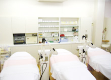 シモンビューティークリニークスピカ帝塚山店