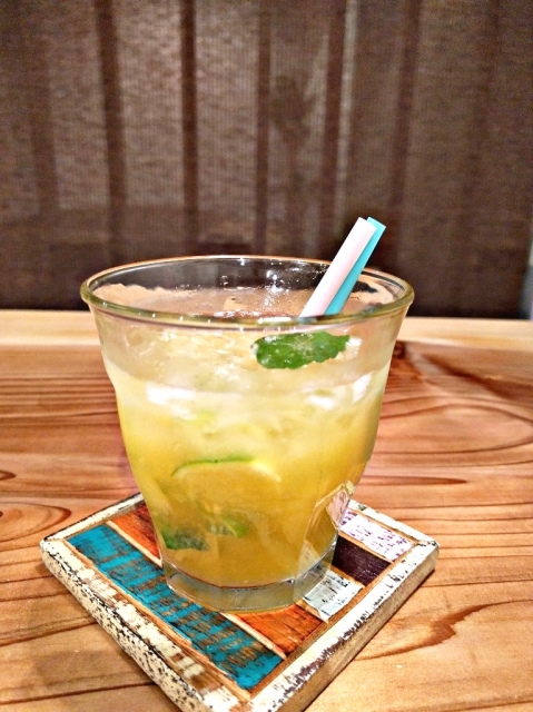 Green Smoothie × bar