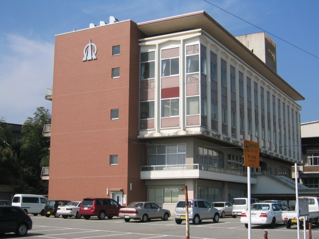 小矢部市民図書館