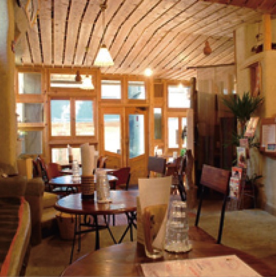 つぶつぶカフェいるふぁ店