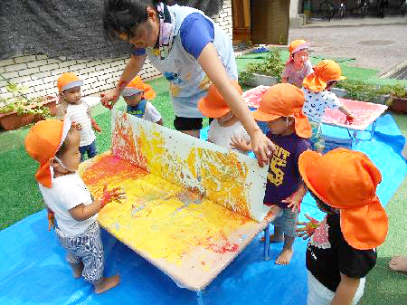 登美丘西こども園