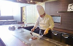 ステーキハウス Grazie