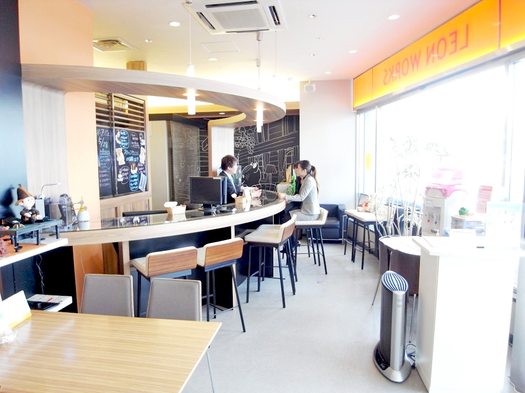 株式会社レオンワークス 西梅田店