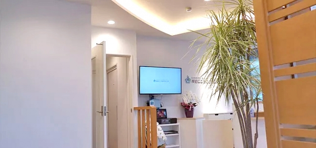 岸辺こころのクリニック