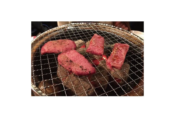 炭火焼き肉 とんとん