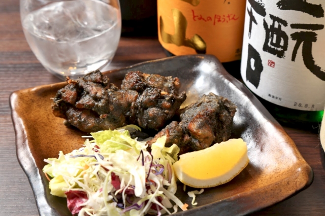 焼鳥逸品料理 と金