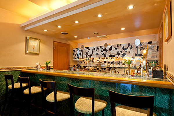 レストラン・カフェ エルボン