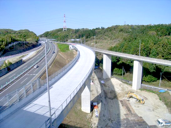 瀧上工業株式会社 本社