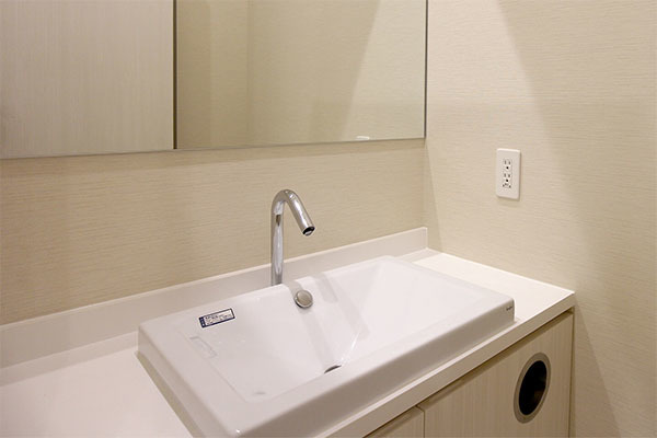 西長堀たなか歯科