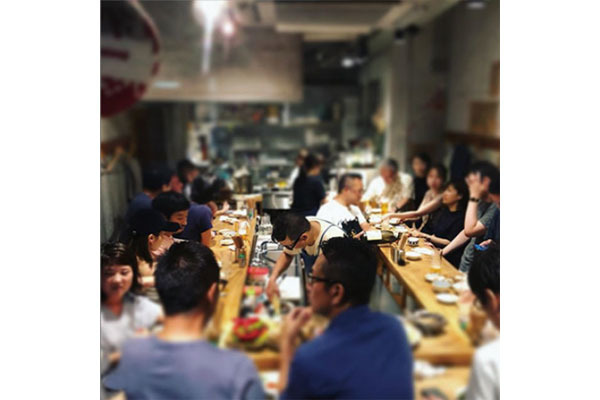 スタンド ニューサンカク