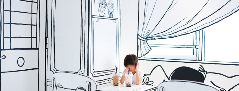 【新大久保駅】絵の中に飛び込んだような不思議なカフェで流行りのタピ活を！#東京子連れカフェ Vol.7