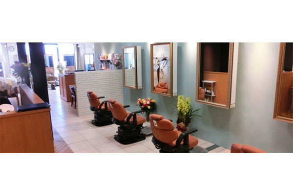 美容室 LAZZ-World LAZZ店