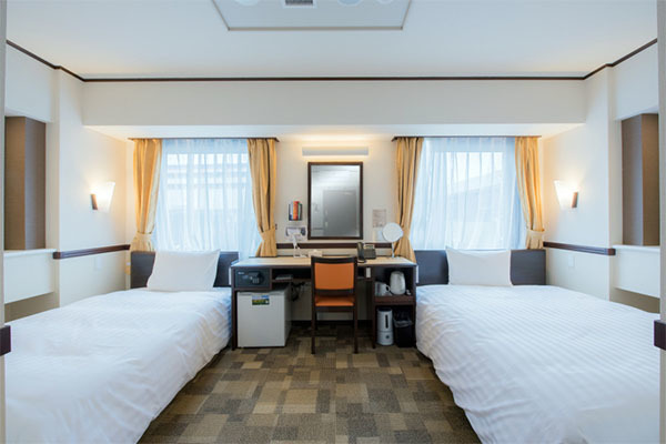 東横INN 富山駅新幹線口2