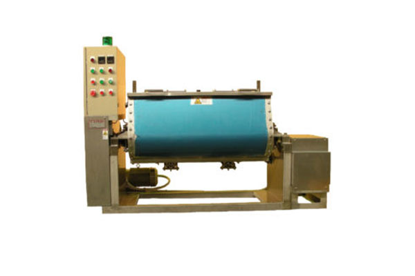 株式会社スズキ麺工 本社