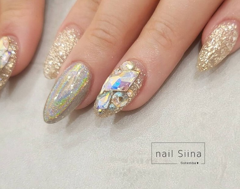 nail Siina