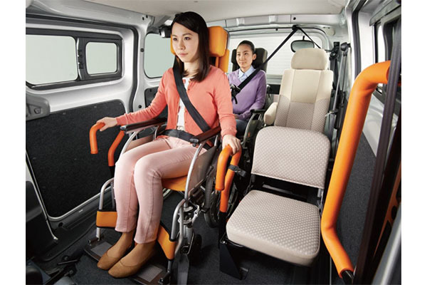 介護タクシー チームイズミ