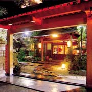 料理旅館八ッ三