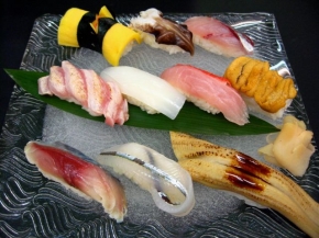 入船鮨両替町店