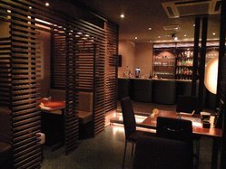 ダイニングバーまんげつ