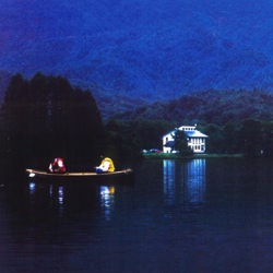 湖畔のホテル クオレ
