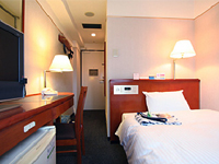 アパホテル〈金沢駅前〉