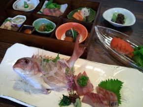 料理天国 よし。