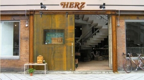 HERZ 大阪店