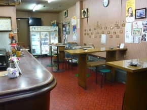 うえやま酒店・立呑み処うえやま