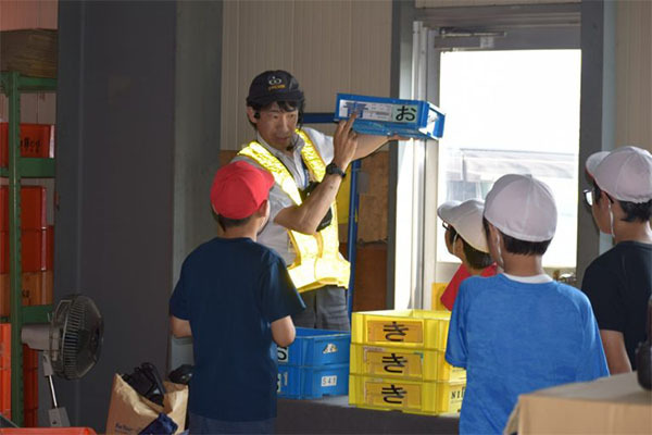 白金運輸株式会社