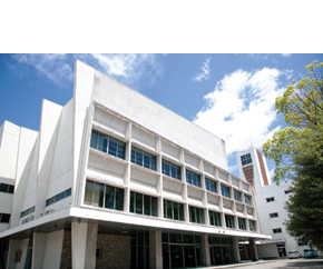 名古屋経済大学