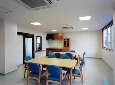 ディア・レスト三次