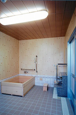 ディア・レスト三次