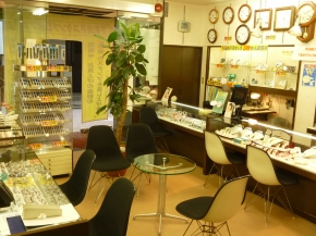 ジュエリー・メガネ・トケイ カザマ