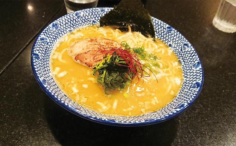 青山焼鳥倶楽部らーめんつけ麺